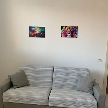 Gilda E Vesuvio Apartment Bergamo Bagian luar foto
