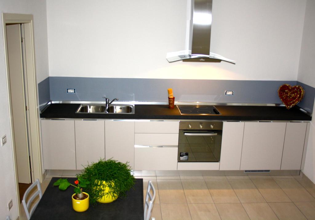 Gilda E Vesuvio Apartment Bergamo Ruang foto