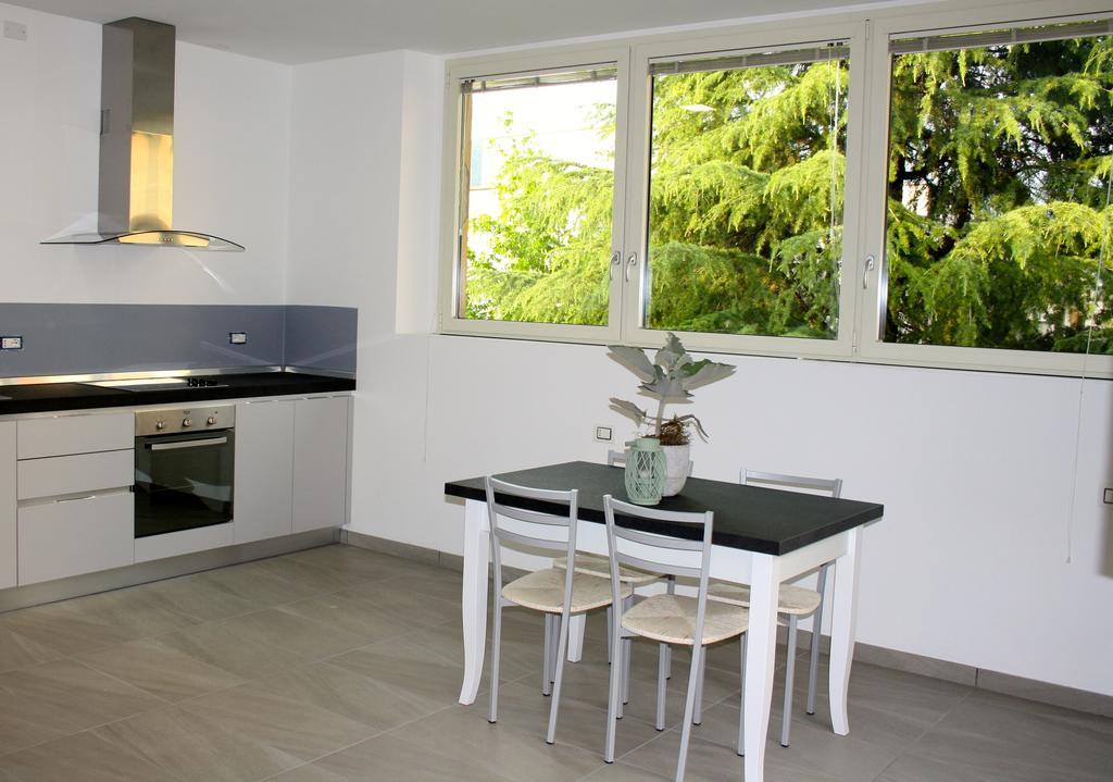 Gilda E Vesuvio Apartment Bergamo Ruang foto