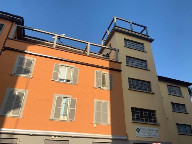 Gilda E Vesuvio Apartment Bergamo Bagian luar foto